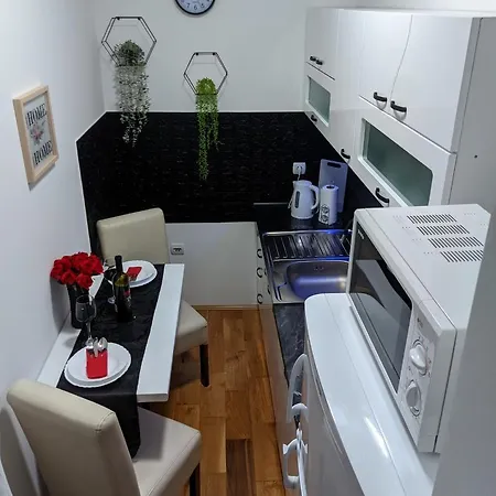 דירה Glamur נובי סאד