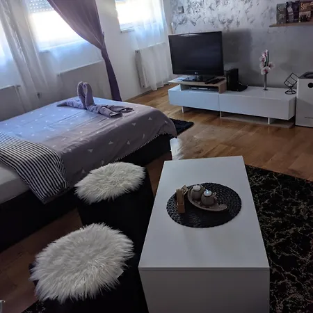 Glamur Apartment *